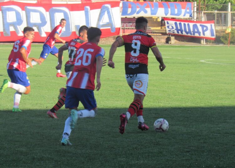 Deportes Linares contará con bajas para estreno en Segunda División