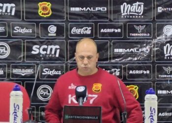 Luvera a comunicador: “Con los jugadores no te metas, no le vendan cualquier cosa a los hinchas”