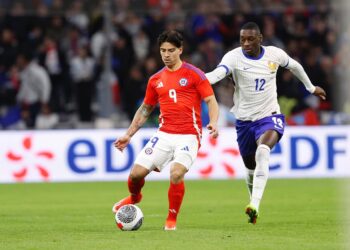 Chile le dio pelea a Francia en amistoso internacional