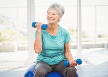 Actividad física para el adulto mayor destaca en agenda talquina