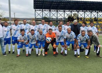 Villanos vestirán de corto por partida doble