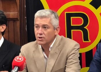 Muñoz: “Queremos un jugador extranjero que venga a jugar”