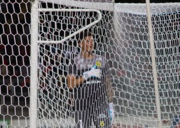 [VIDEO] Arquero de San Luis realizó “Pato Yáñez” a la barra de Rangers