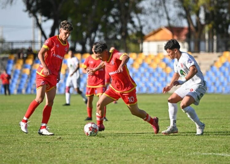 Rojo cauquenino tuvo un magro debut en su reestreno en la competitividad