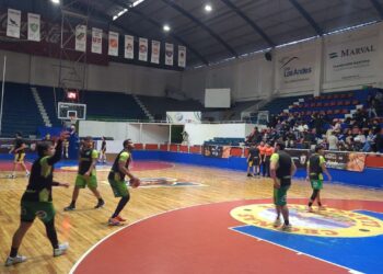 “Lorito” sucumbió en otra caída de visita en la Segunda División de la LNB