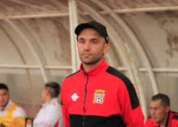 Bozán y opción de dar paso al costado: “No, no voy a renunciar”