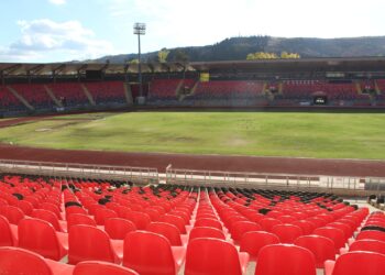 Personeros FIFA llegaron a Talca para ver en terreno recintos deportivos