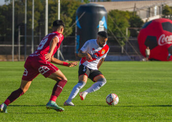 Curicó Unido con la presión de ganar de local para salir de incómoda posición