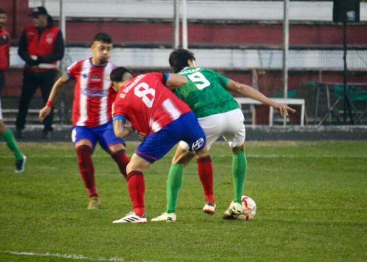 Linares sufrió dura derrota ante el colista en cierre de primera rueda