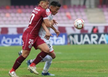 Rangers consiguió empate en su visita al puntero