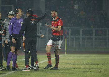 [IMÁGENES] Así quedó jugador de Rangers que recibió brutal agresión no sancionada y terminó en gol