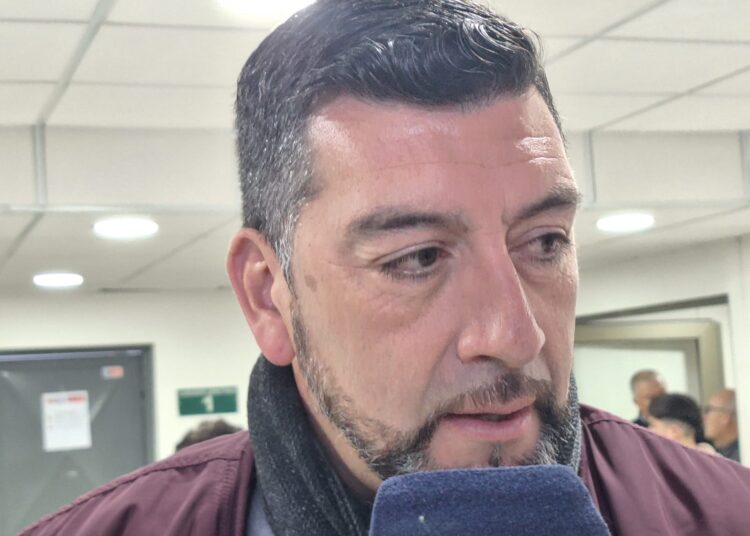 Segovia y demora en fichajes: “Está complicado, pero no es que no quieran venir al Club”