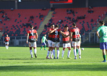 Rojinegro cumplió con la tarea, goleó y clasificó a otra ronda de Copa Chile