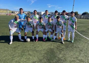 Buenos Aires de Parral quiere mandar en casa para seguir al acecho