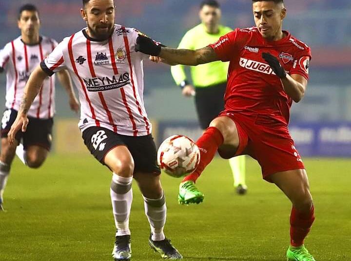 Linares eliminado de Copa Chile ante la diferencia de planteles con Ñublense 