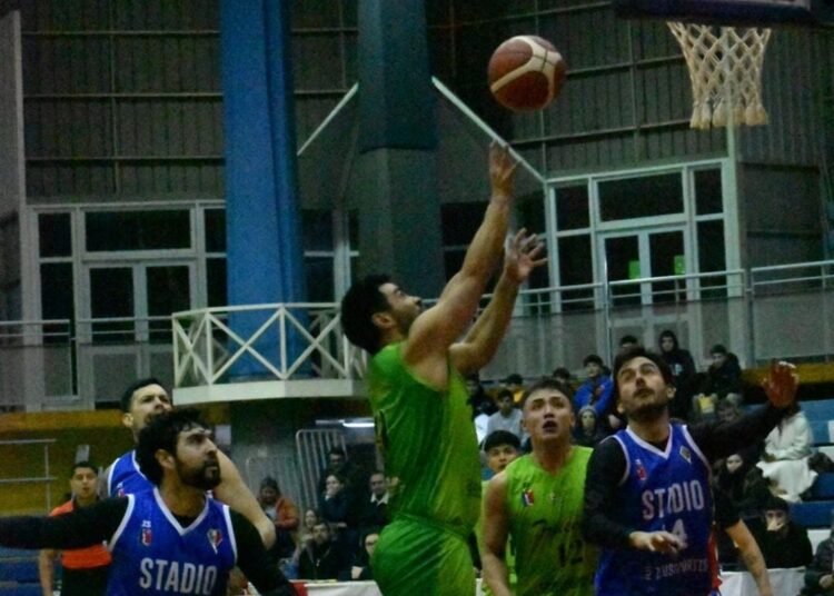 “Lorito” se hizo fuerte en el “Regional” para liderar serie ante Stadio Italiano