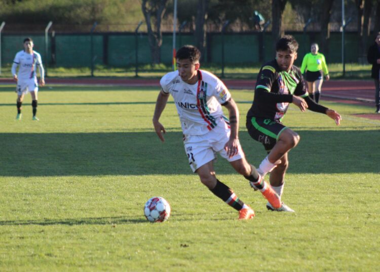 Lota Schwager hizo valer la localía ante Buenos Aires de Parral