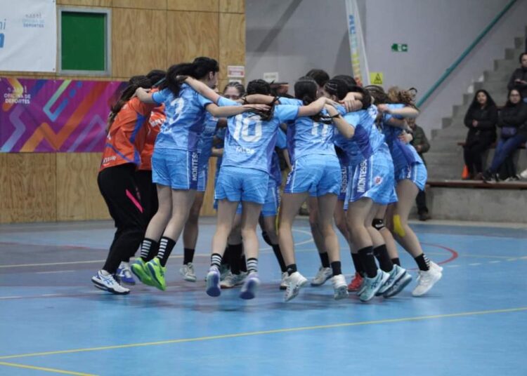 Maulinas lograron histórica participación en Nacional federado de balonmano