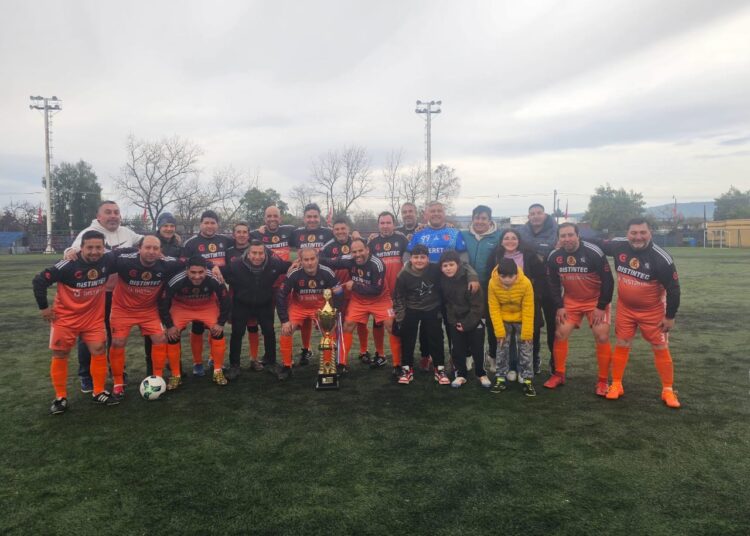 Comercial CyC se coronó campeón de Canadela