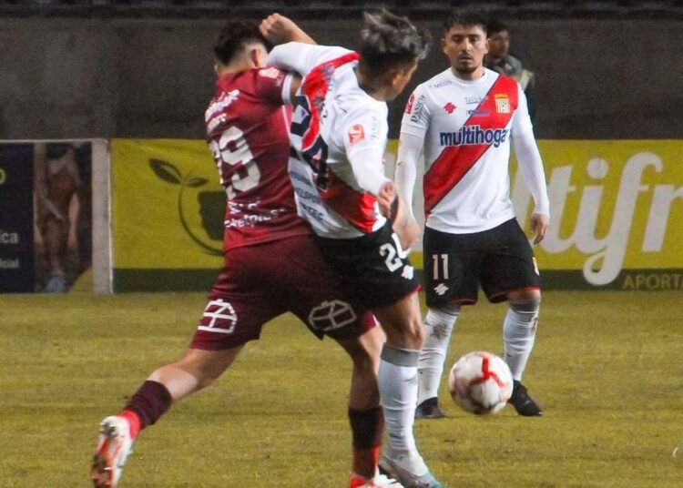 Curicó Unido tiene una complicada salida en este difícil momento