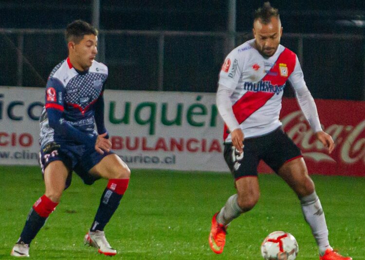 Curicó Unido sumó tres puntos que le dan algo de respiro en el Ascenso