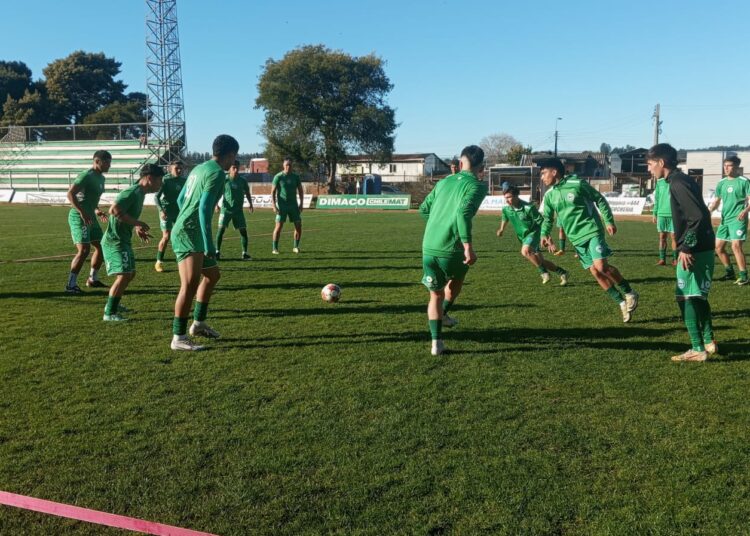 Ex jugador de Rangers dirigirá Constitución Unido tras salida del DT Rubén Martínez