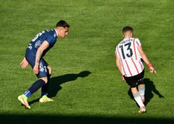 El “Depo” sumó una victoria que lo deja con vida en la Segunda División