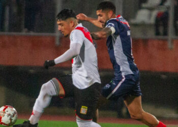 Curicó Unido disputará clave compromiso en su lucha por no descender