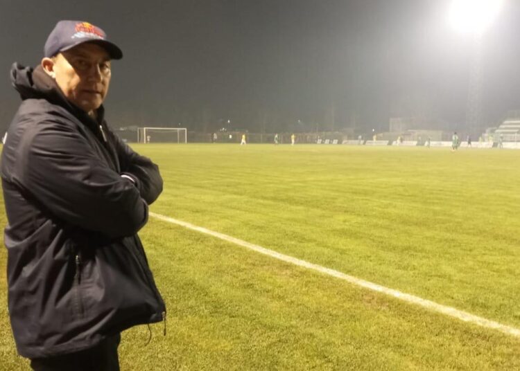 Constitución Unido se queda sin entrenador