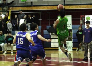 Choque de equipos maulinos destaca en el arranque de la Copa Chile de la LNB2