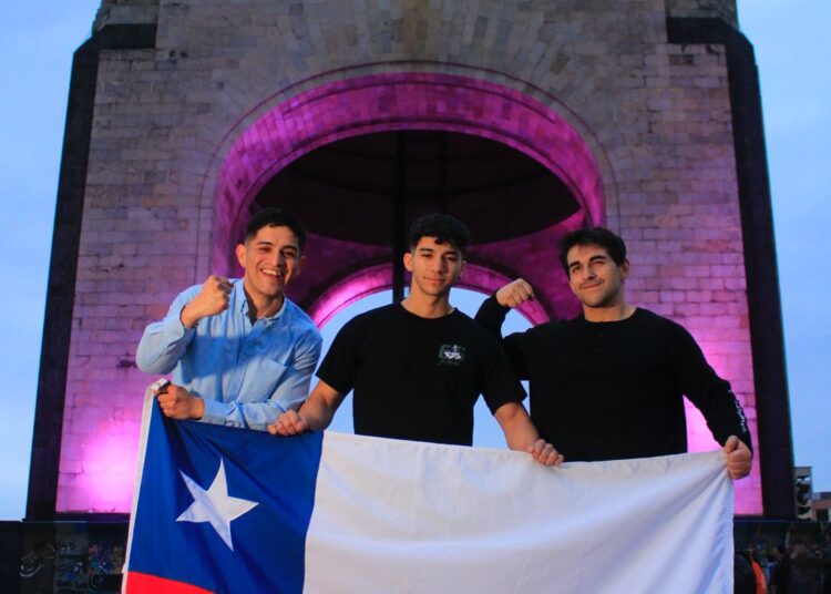 Maulinos destacaron en Latinoamericano de físicoculturismo natural en México