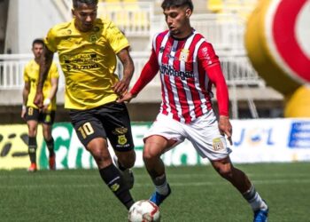 Curicó Unido culminará de local su campaña en la Primera B