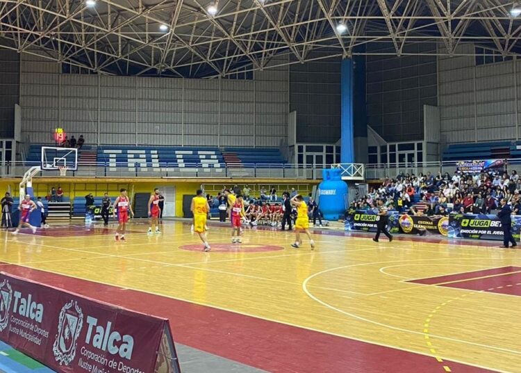 Español luchó pero no pudo ante la UC por la Copa Chile