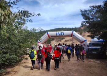 Mina El Chivato recibió nueva versión del trekking “Búsqueda del Tesoro” en Maule