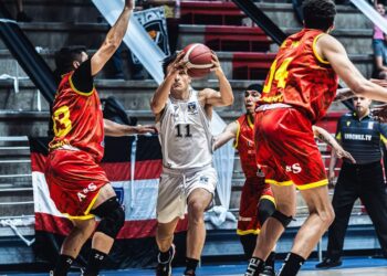 Español se despidió con triunfo de la Copa Chile de la LNB1