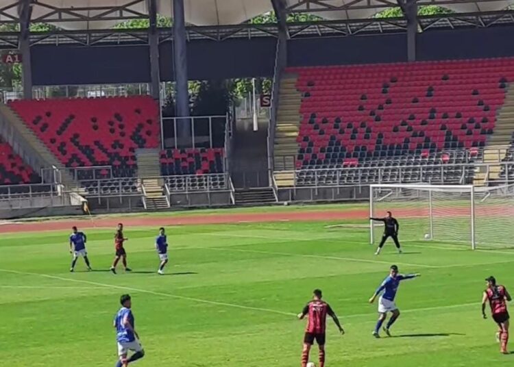 Rojinegro aprovechó fin de semana y jugó segundo amistoso con formación estelar