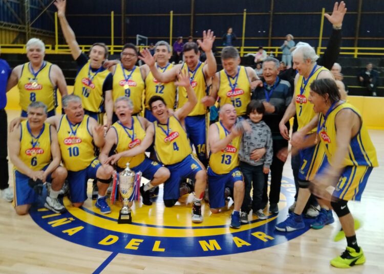 Talquinos se lucieron en Nacional maxi básquetbol y clasificaron a Mundial