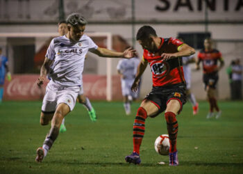 Astorga ya tendría el reemplazante de González para la vuelta ante Santa Cruz