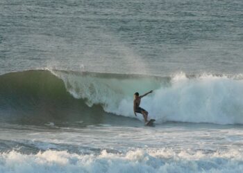 Surfistas de Curanipe valoraron participación en torneo internacional