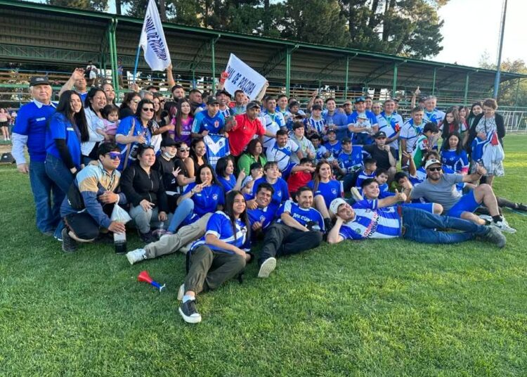 Lomas de Polcura festejó inédita corona regional en serie de 50 años