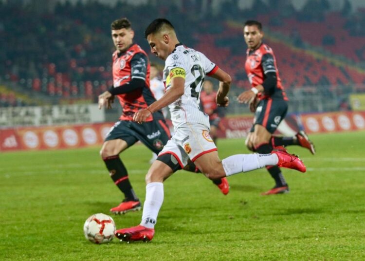 ¿Qué jugadores están al borde de suspensión en Rangers y Limache por amarillas?