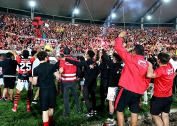 Jugadores del Rangers 2024 seguirían vistiendo de rojo y negro este 2025