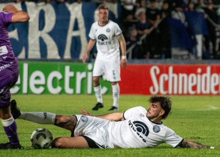 Vea imágenes de cómo juega el argentino flamante fichaje de Rangers