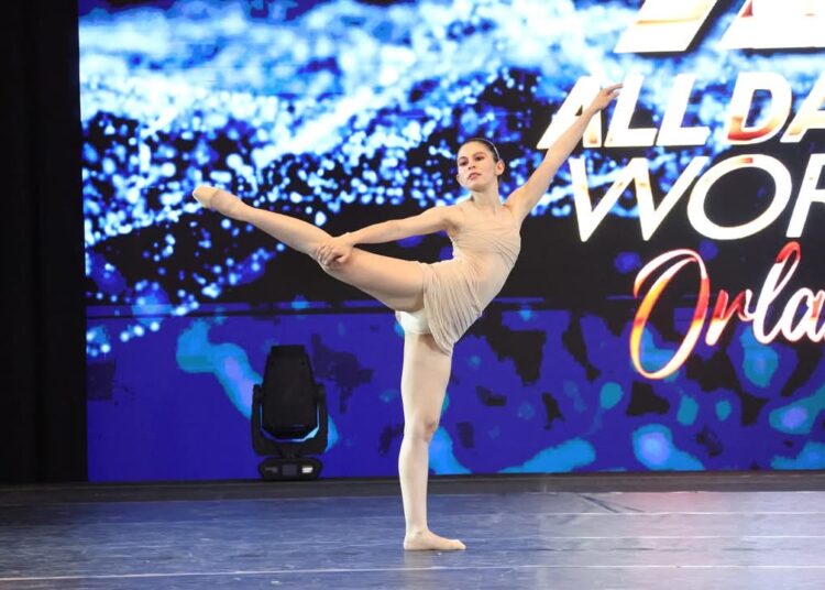 Academia de Ballet de Talca cumplió gran participación en Mundial de Danza en EEUU