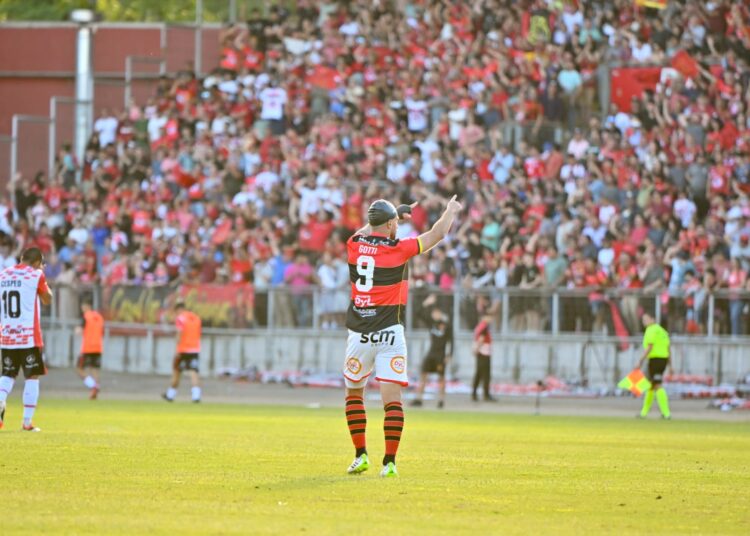 Los que se van, llegan y renovaron en Rangers: Toda la radiografía y el panorama del plantel