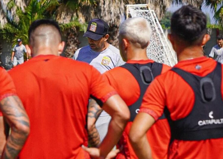 Curicó presentará a sus jugadores en la Tarde Albirroja que cuenta con fecha de realización y estadio