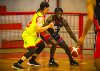 El “Quijote” sufrió caída en su debut como dueño de casa en la LNB