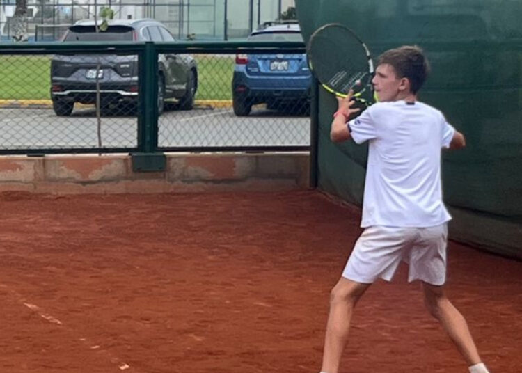 “Facu” Henríquez continúa con gira Sudamericana y su actual estación es Paraguay