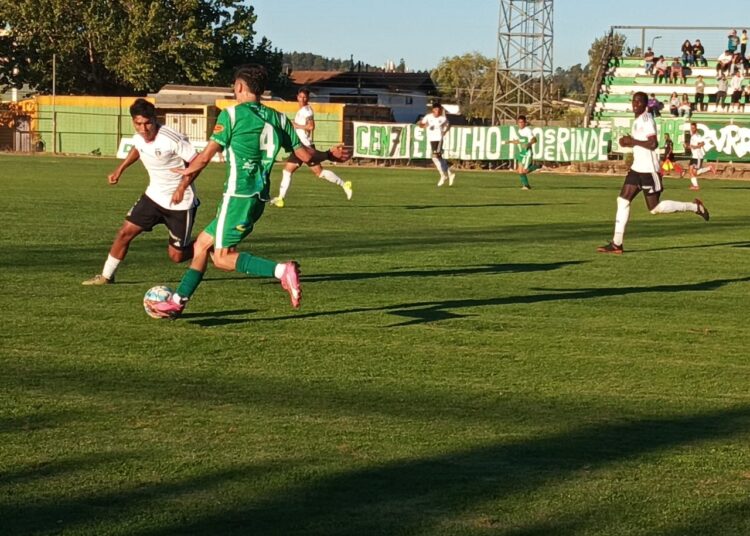 El Conti Unido disputó amistoso de pretemporada ante Colo-Colo