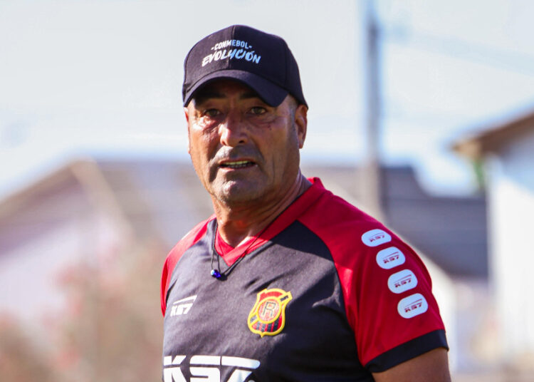 Nelson Tapia: “Trataremos de cumplir todas las expectativas que el club se ha trazado”